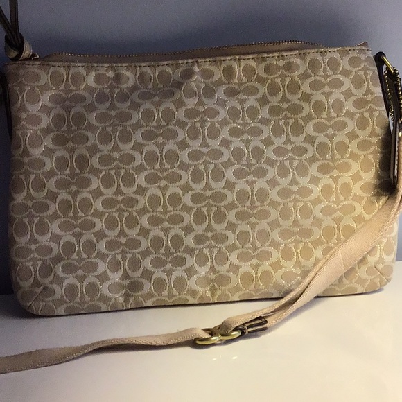 Coach shoulder bag,tan and gold - Picture 2 of 5